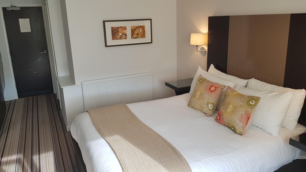 Gallery, Double Bed