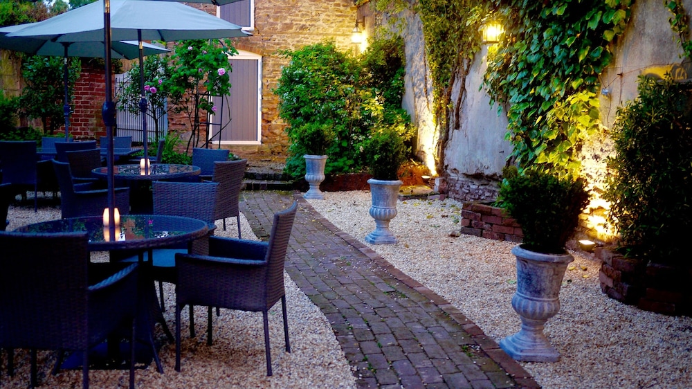 Glewstone Court Country House Hotel 39/50