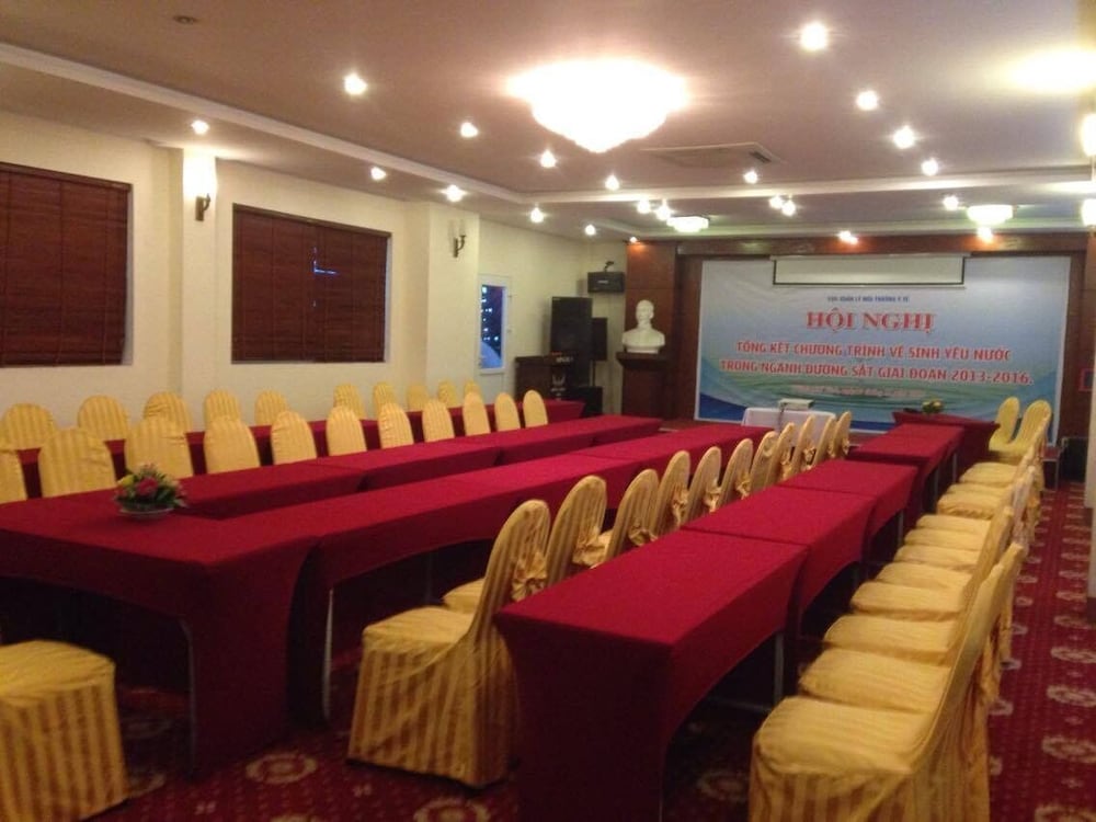 Muong Thanh Vinh Hotel 56/69