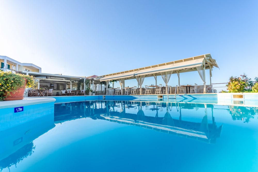 Pela Mare Hotel 50/77