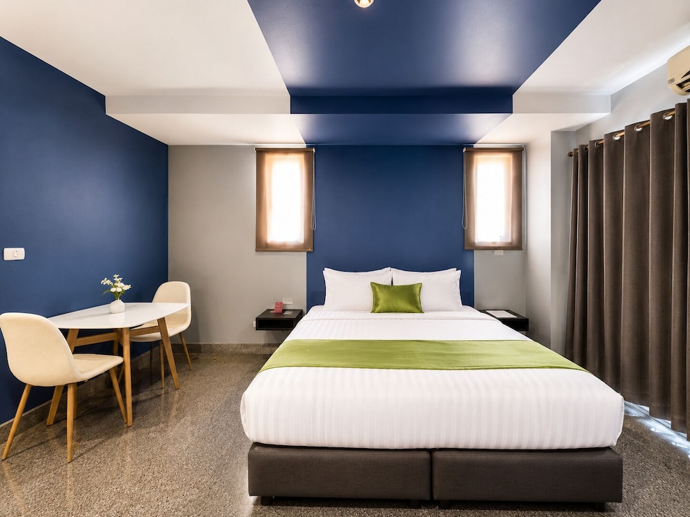 iCheck inn Phuket Town 74/96