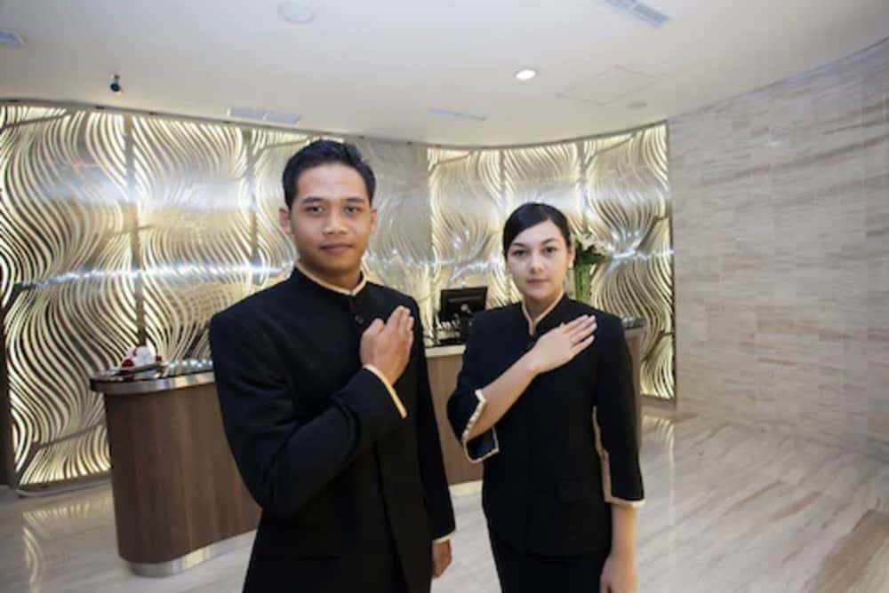 Mg Suites Hotel 3/21