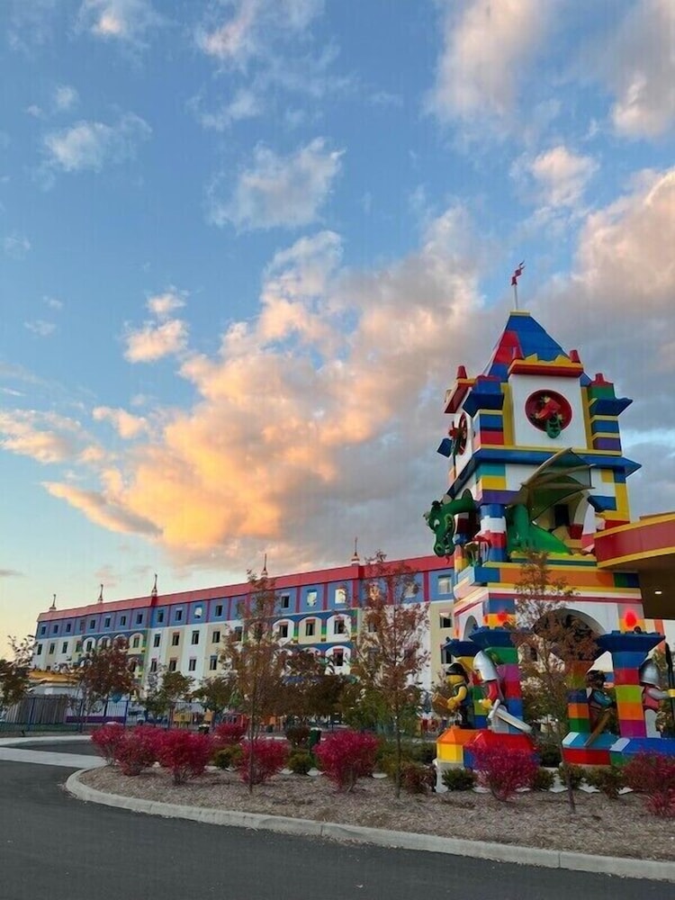 Legoland New York Resort 1/49