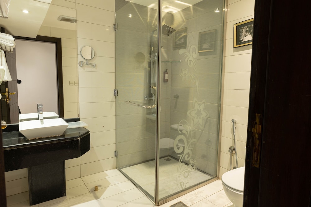 فندق ميرا اعمال العليا(Mira Business Hotel) 61/67