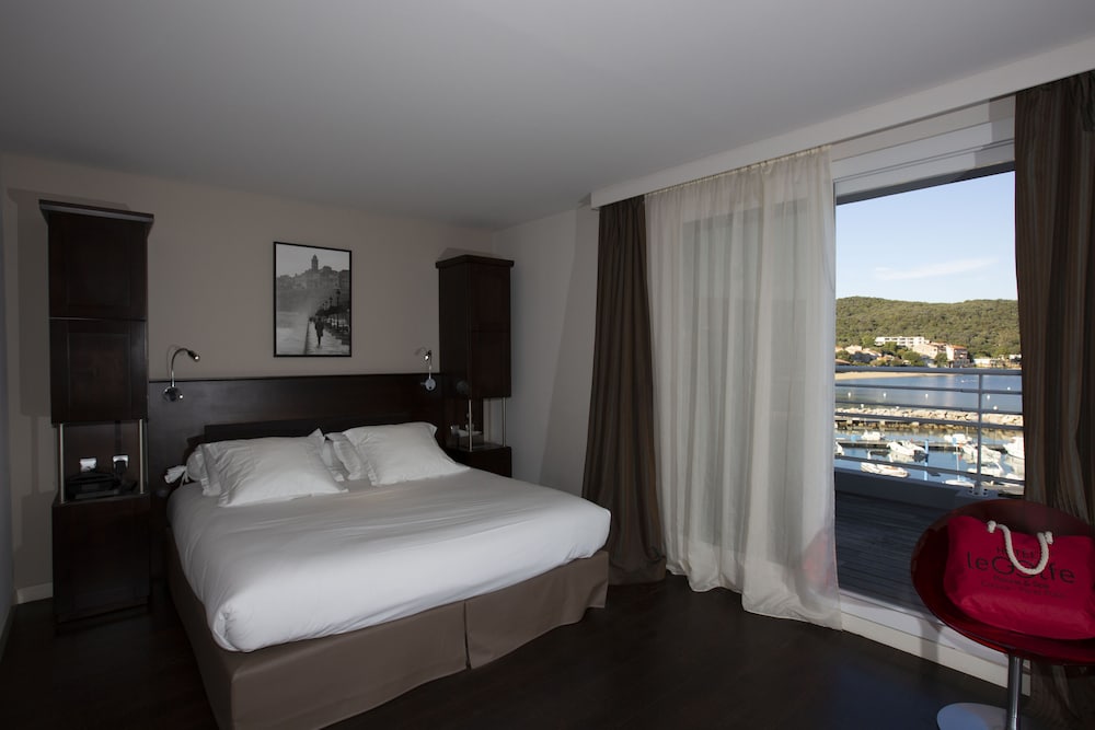 Hotel Le Golfe 11/65