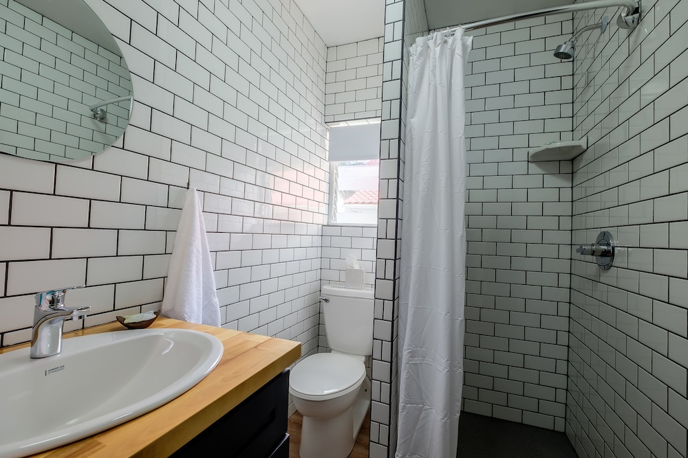 1 BEDROOM, COMFORT, SUITE, BEACH FRONT, OCEAN VIEW, TOP FLOOR