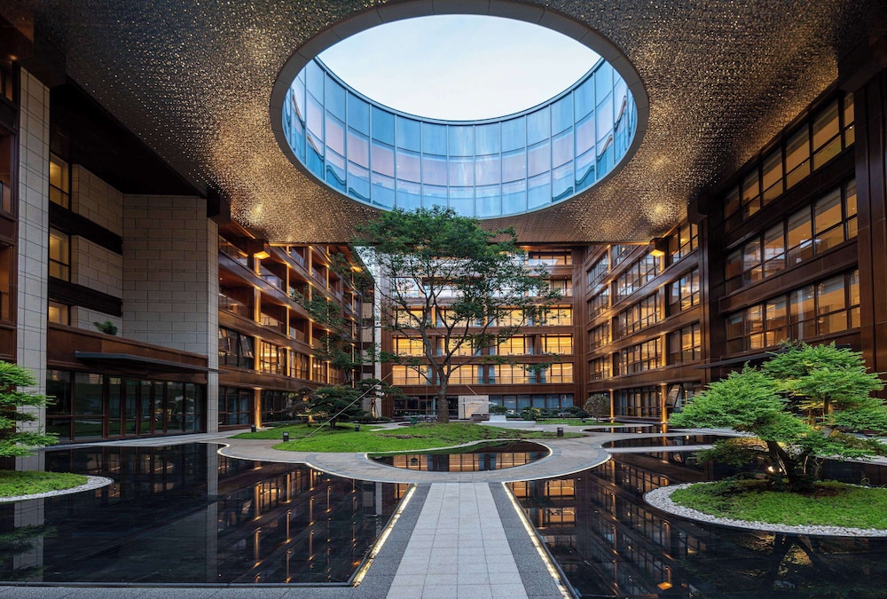 Wyndham Grand Xinchang Downtown 28/28