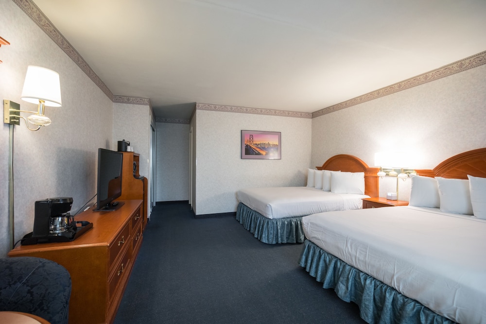 Nob Hill Motor Inn 12/40