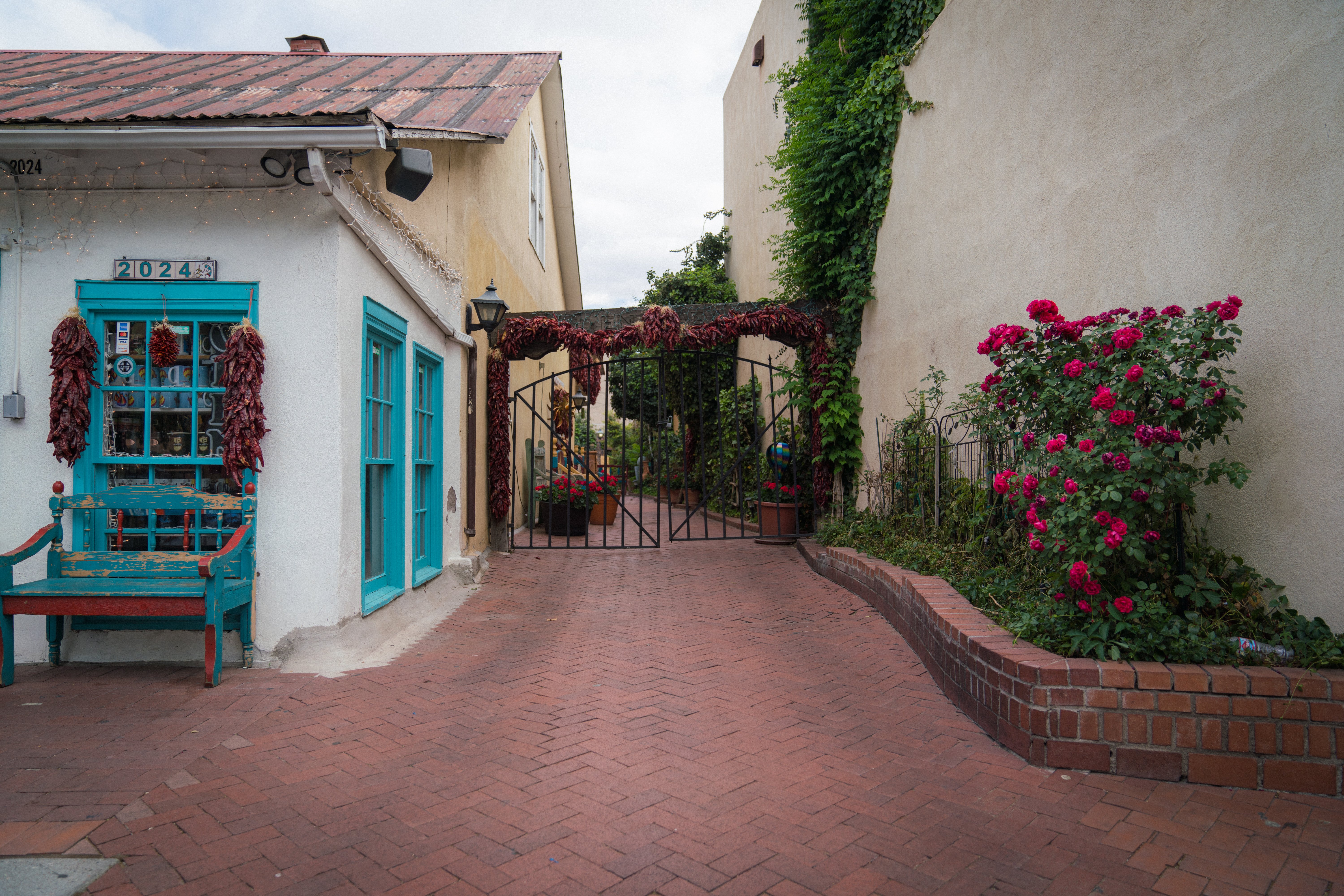 Holiday Inn Express Hotel and Suites Albuquerque Historic Old Town 64/73