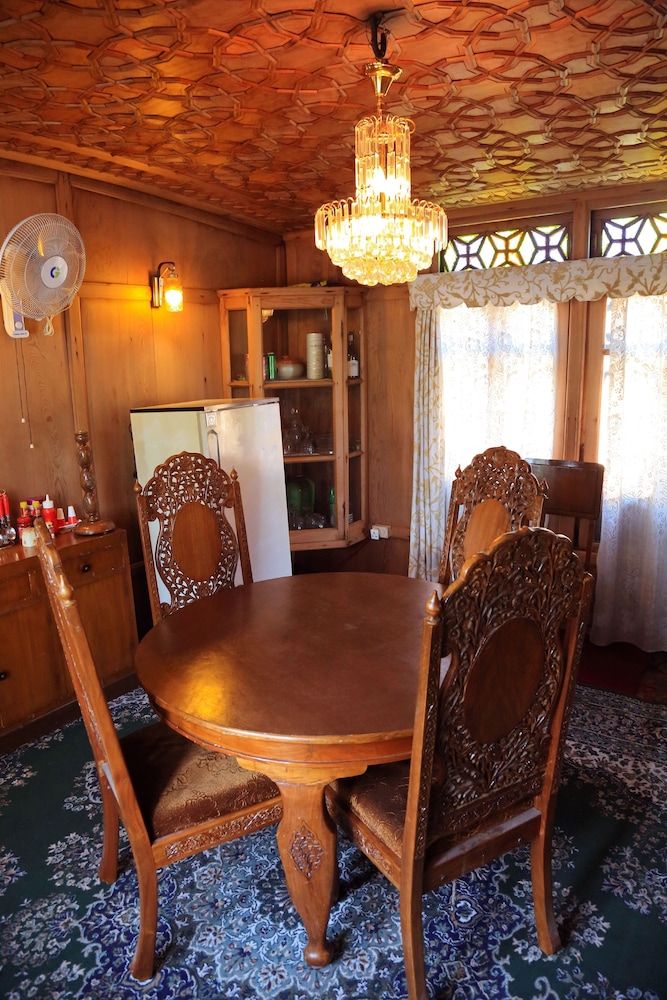 Houseboat Zaindari Palace 19/45