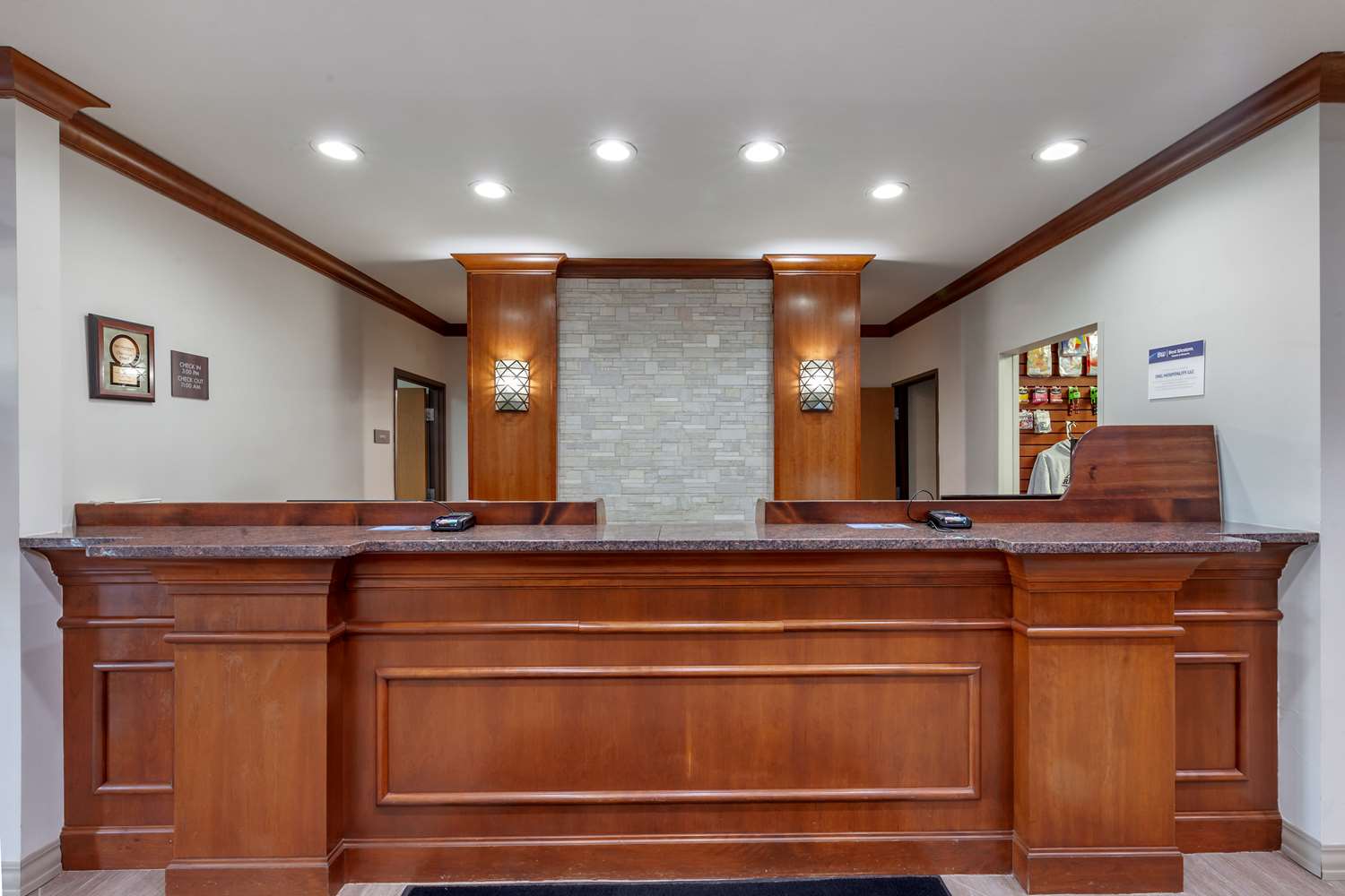 Best Western Plus Sparta Trail Lodge 6/49