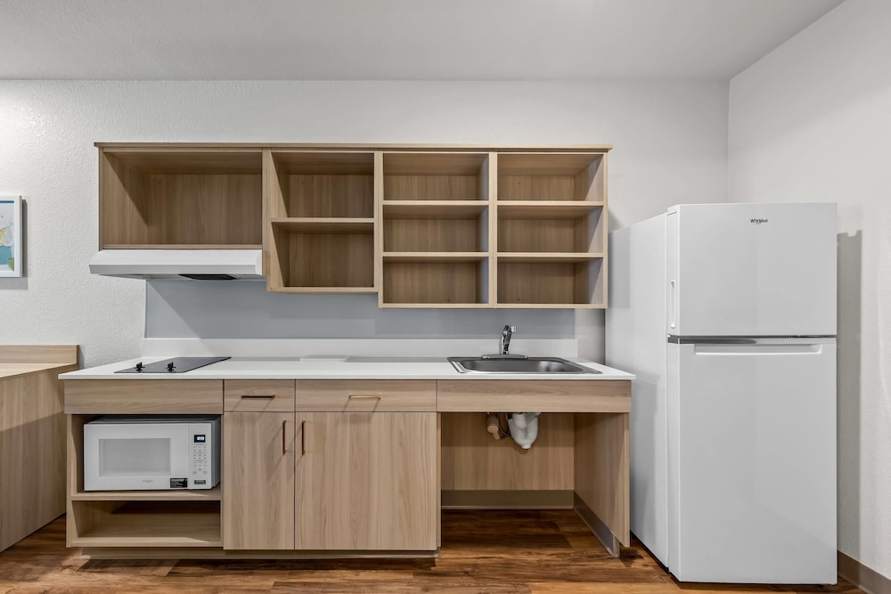 WoodSpring Suites St Peters-OFallon 28/38
