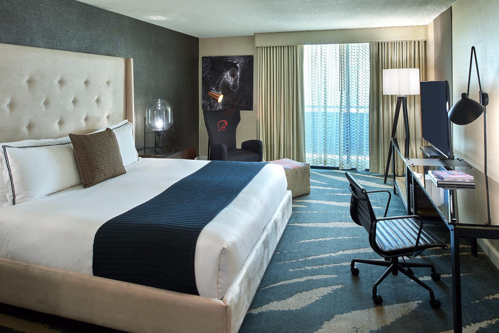 Deluxe, Double Bed, Bay View