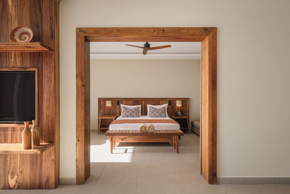 Executive, Suite, King Bed, Ocean Front