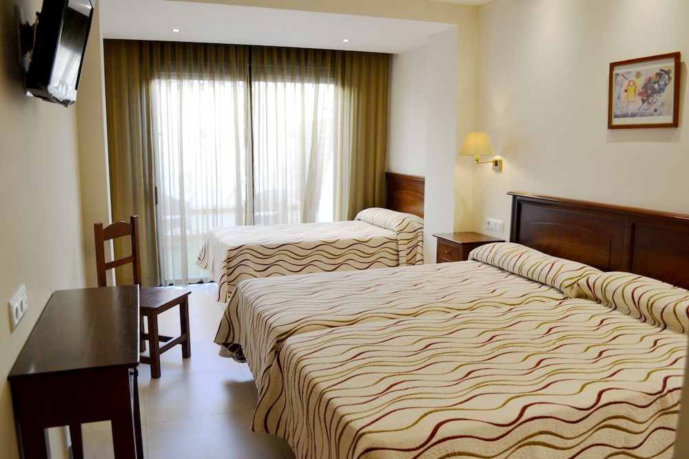 Tarik Hotel 21/63