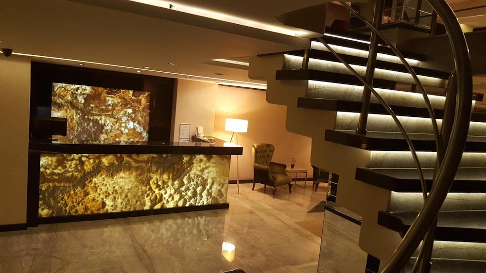 Otel Laodikya 12/50