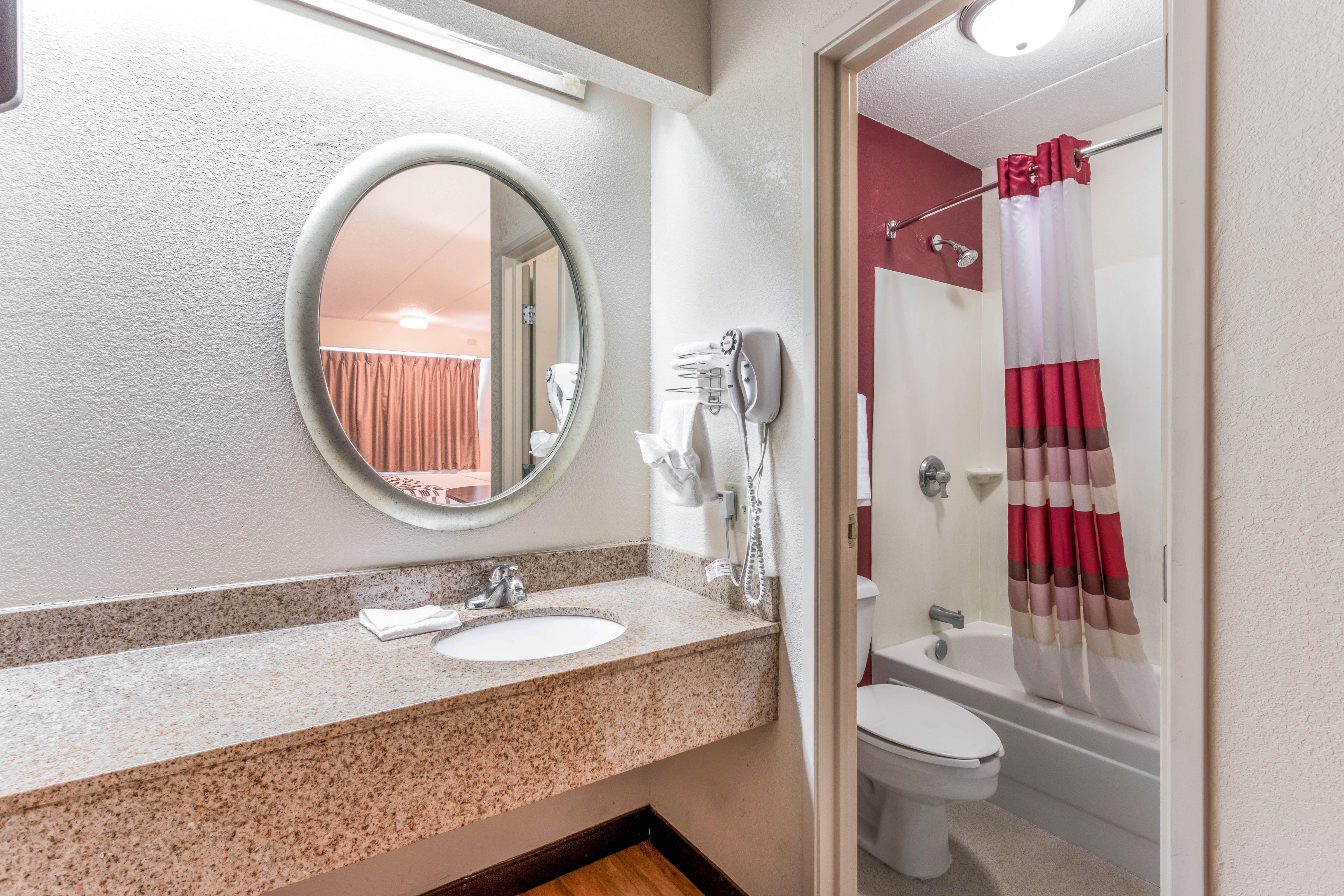 غرفة سوبيريور، Red Roof Inn Columbia Mo 5/5