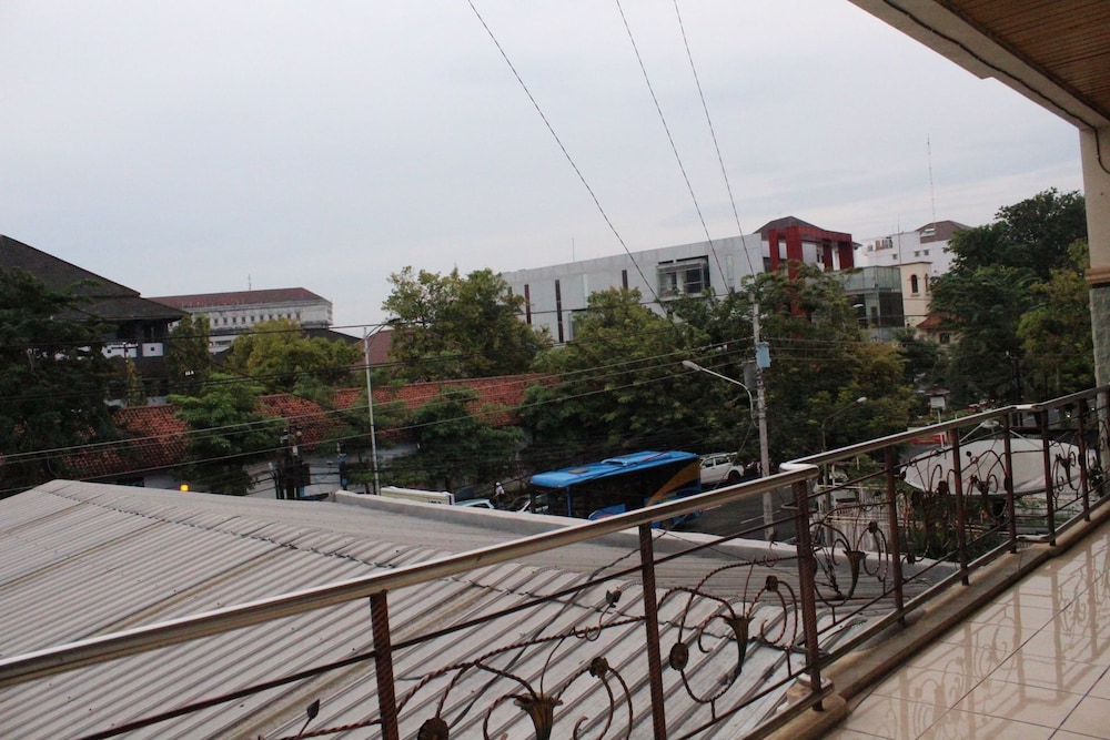 Imam Bonjol Hostel 11/15