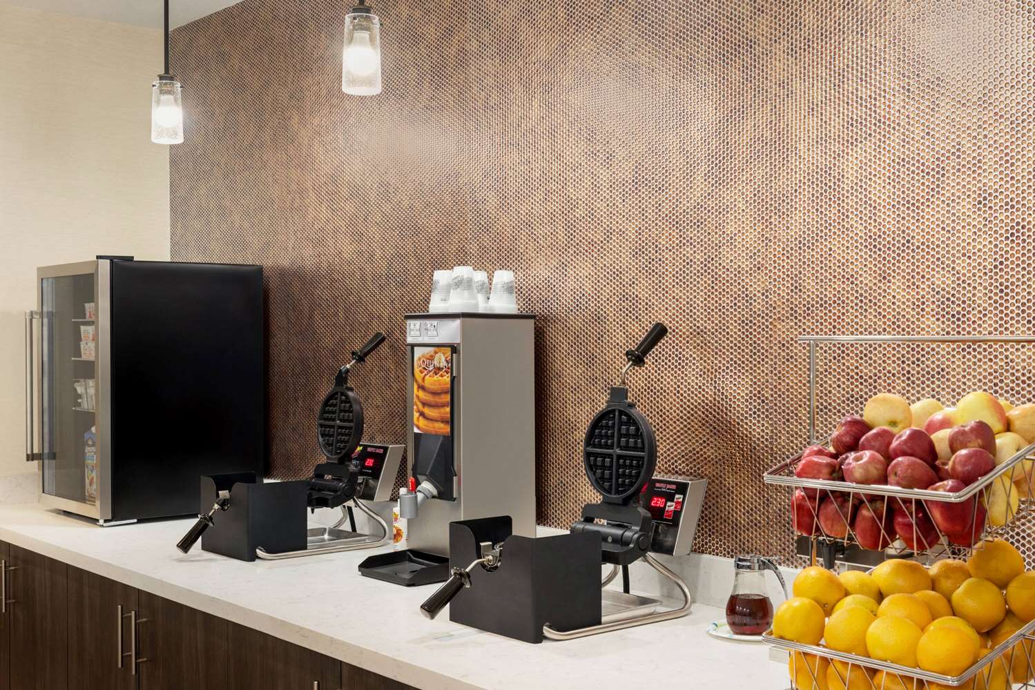 La Quinta Inn And Suites By Wyndham Clovis Ca 5/13