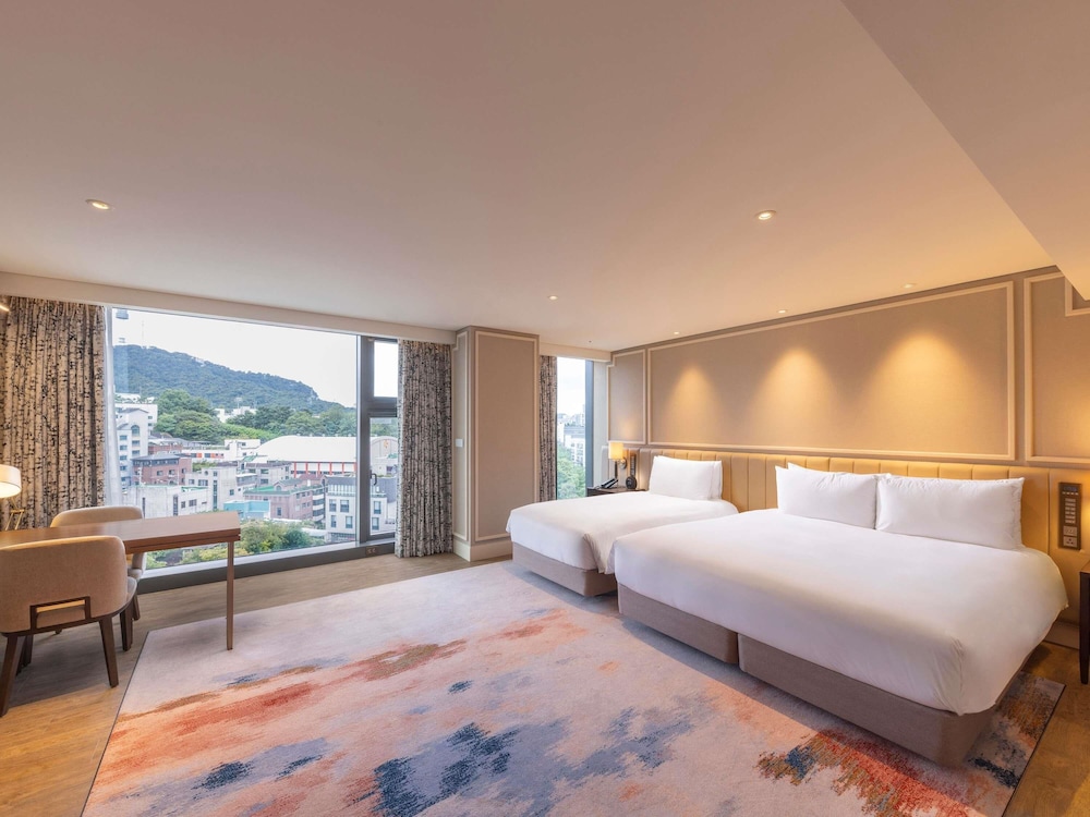 Namsan, 1 King and 1 Single Beds