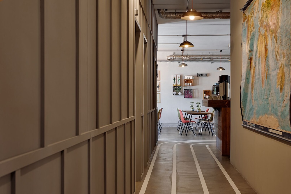 Kroger By Underdog Hotels 3/52