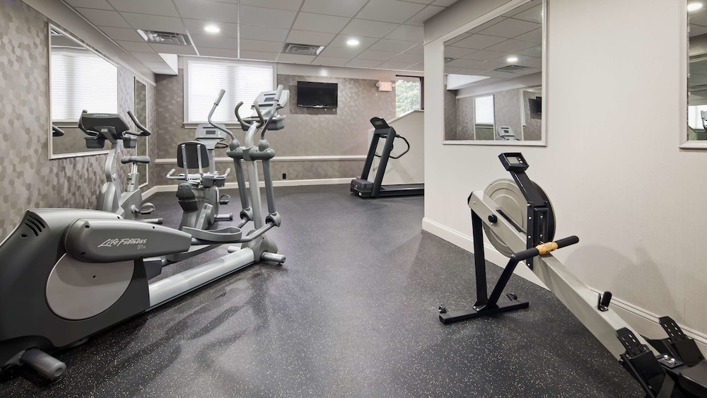 Best Western Plus Concordville Hotel 26/54