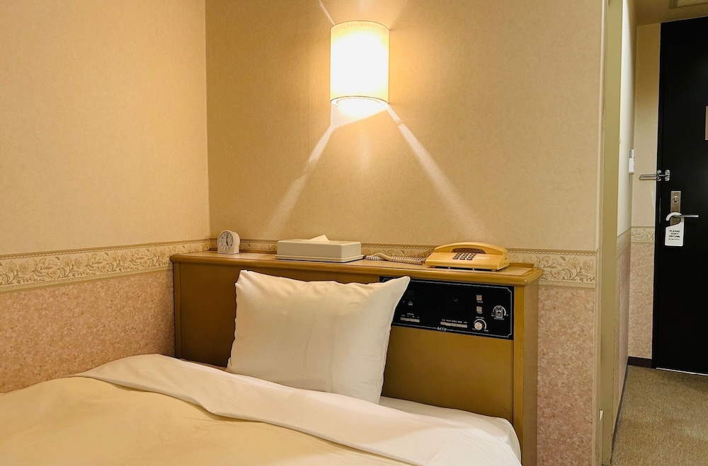 Crown Hills Kanazawa 36/50