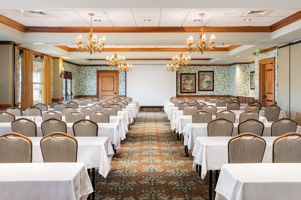 The Waterfront Inn 50/63