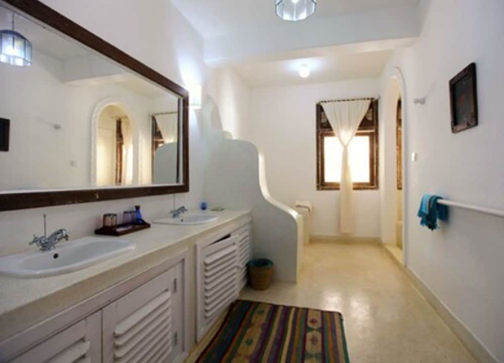 THE MAJLIS RESORT 48/78