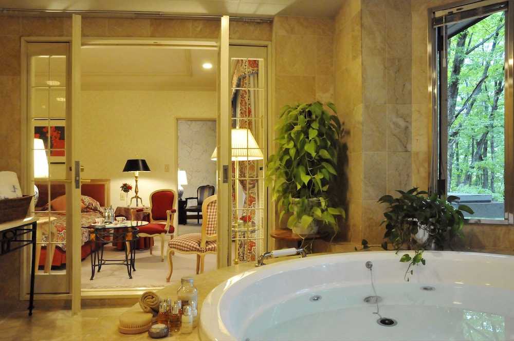 Hotel La Neige Higashi Kan 66/80