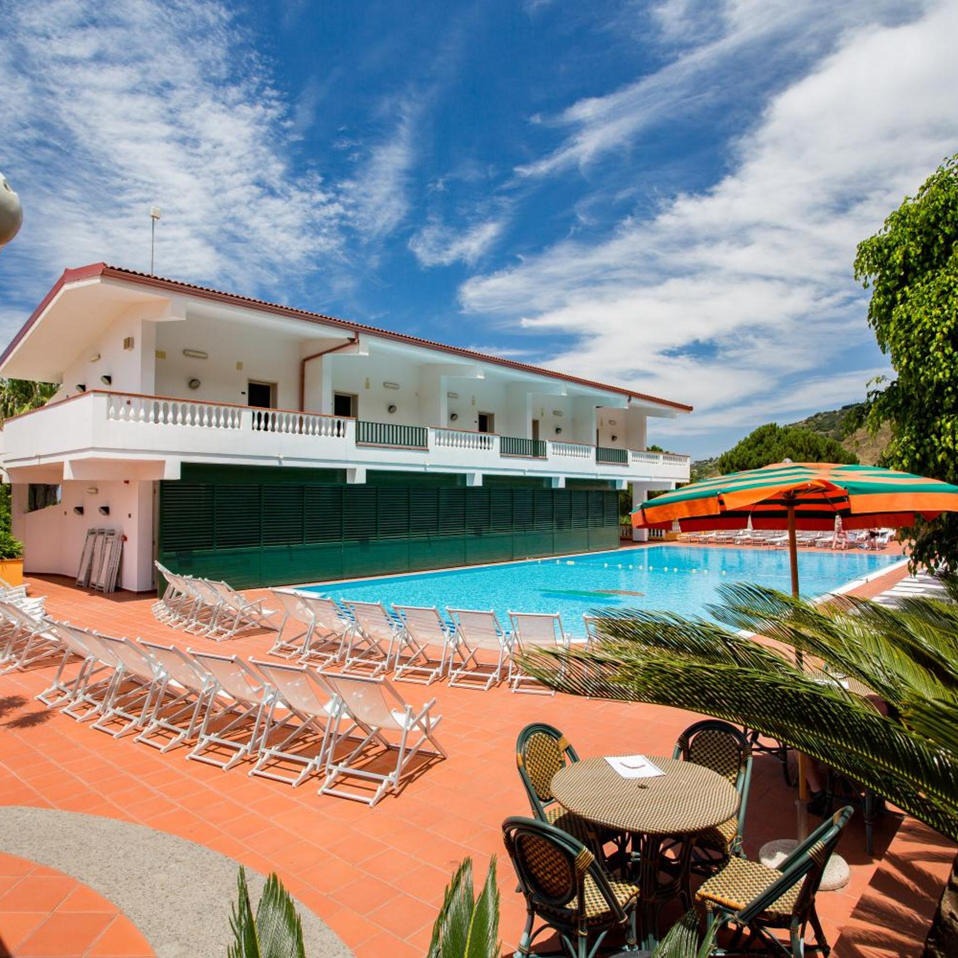Hotel Santa Lucia 10/50