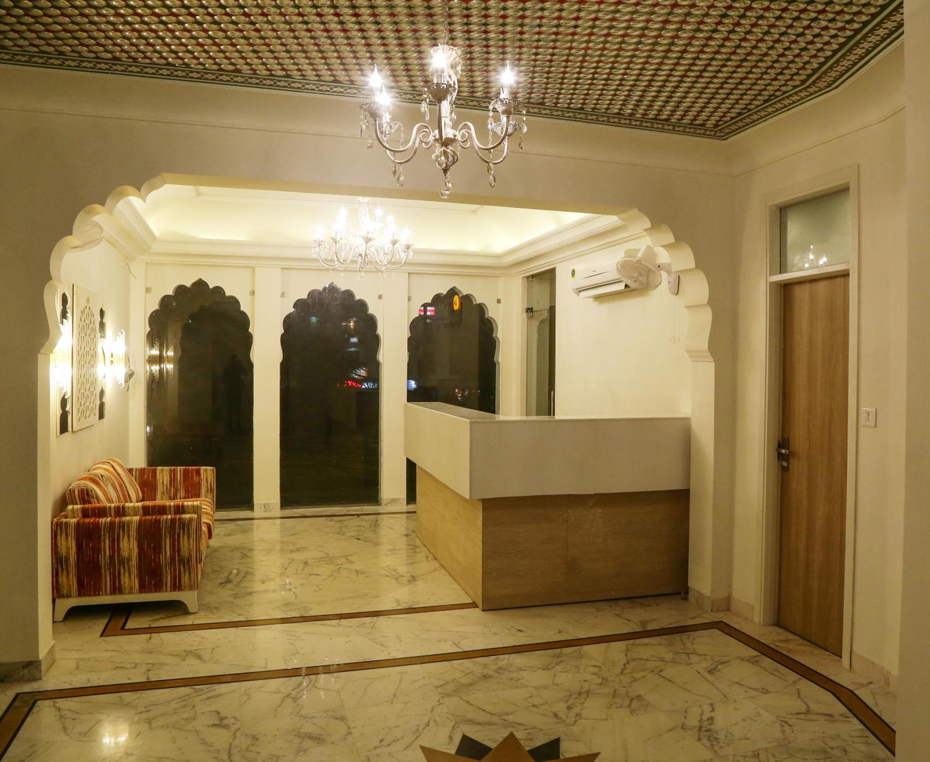 Hotel Ratangarh Palace 6/17