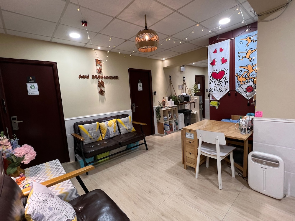 AMU Dreamhouse 29/47