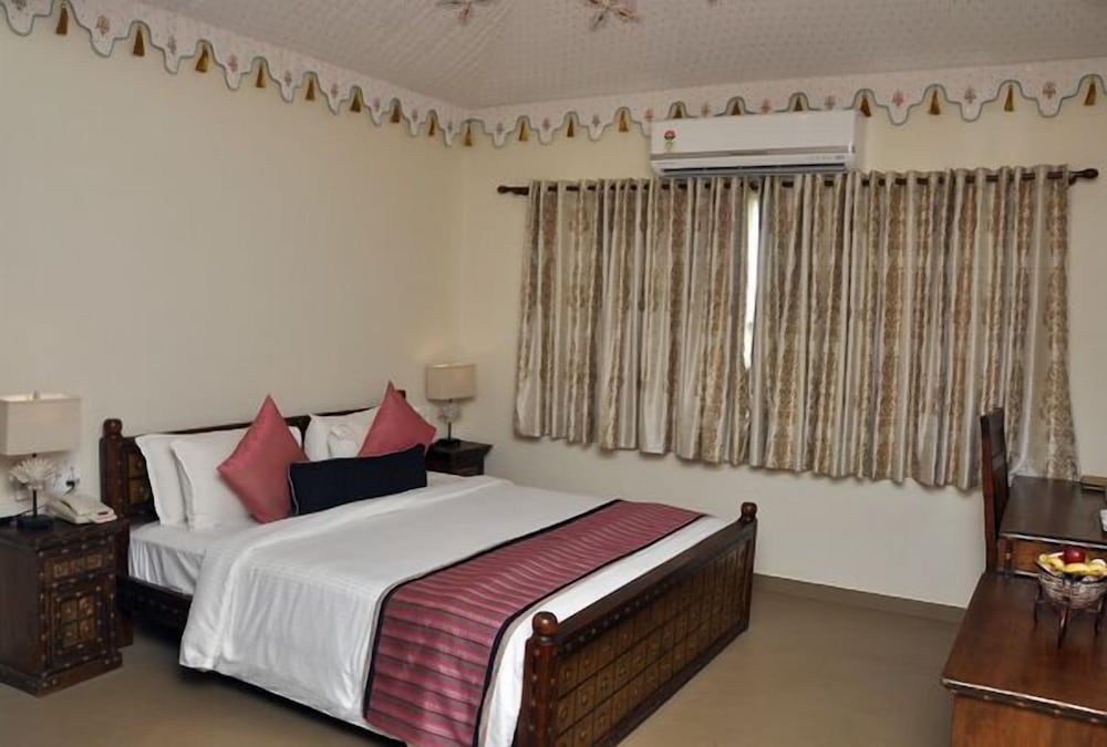 Garden Villa, King Bed, Sofa
