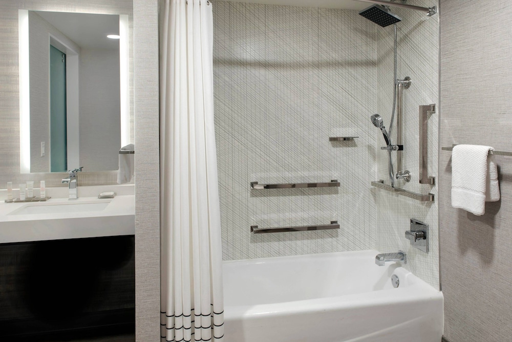 Norfolk Waterside Marriott 6/51