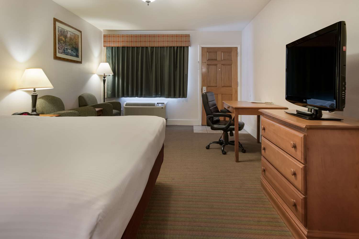 غرفة بسرير كينج للمدخنين، SureStay Hotel By Best Western Leesville 5/6