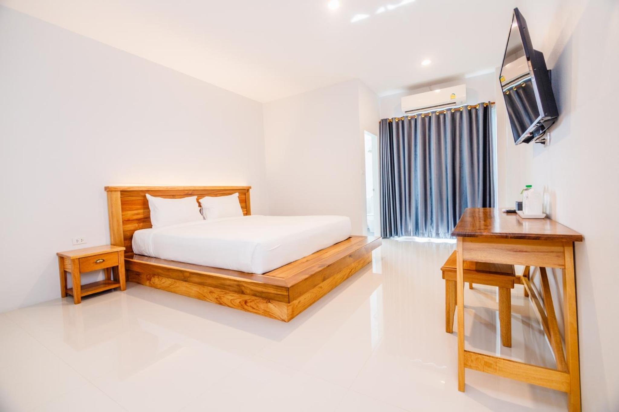 Greenish Ranong Hotel 14/50
