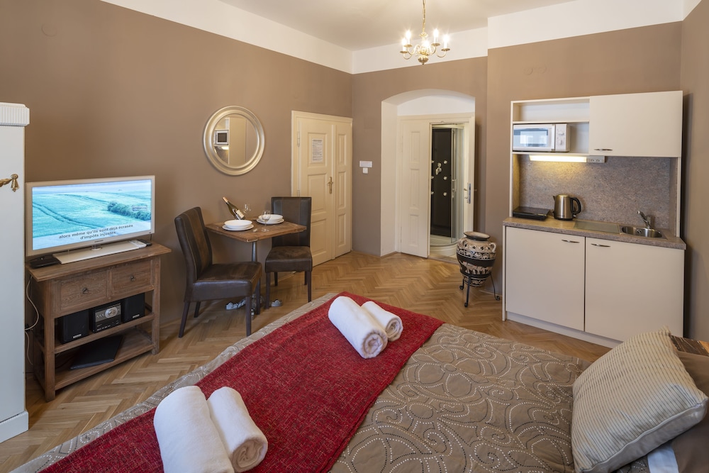 Old Town Aparthotel Michalska 56/75