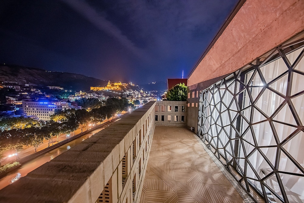 Sandali Metekhi Boutique hotel 7/50