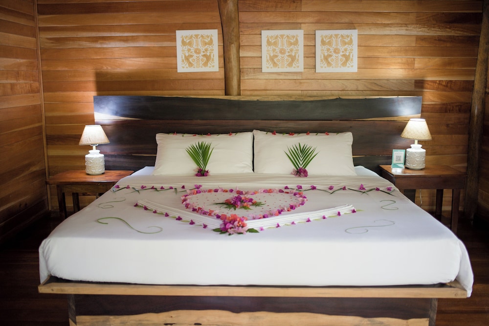 Tree House, Premier, King Bed