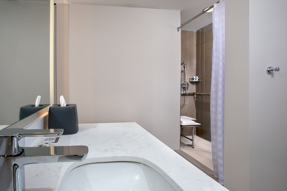 Hyatt House Lewes Rehoboth Beach 46/47
