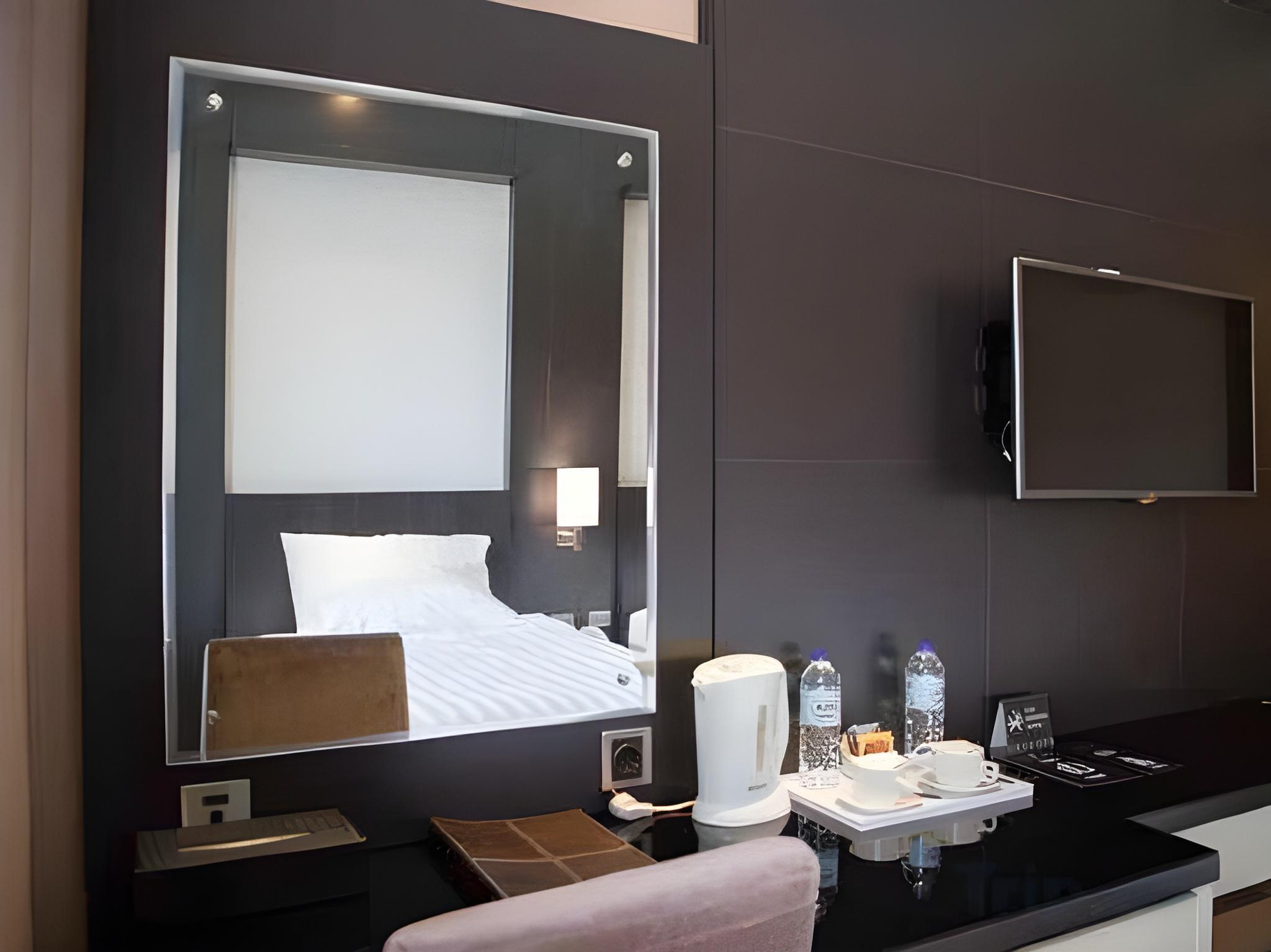 Karlita Hotel Tegal 29/31