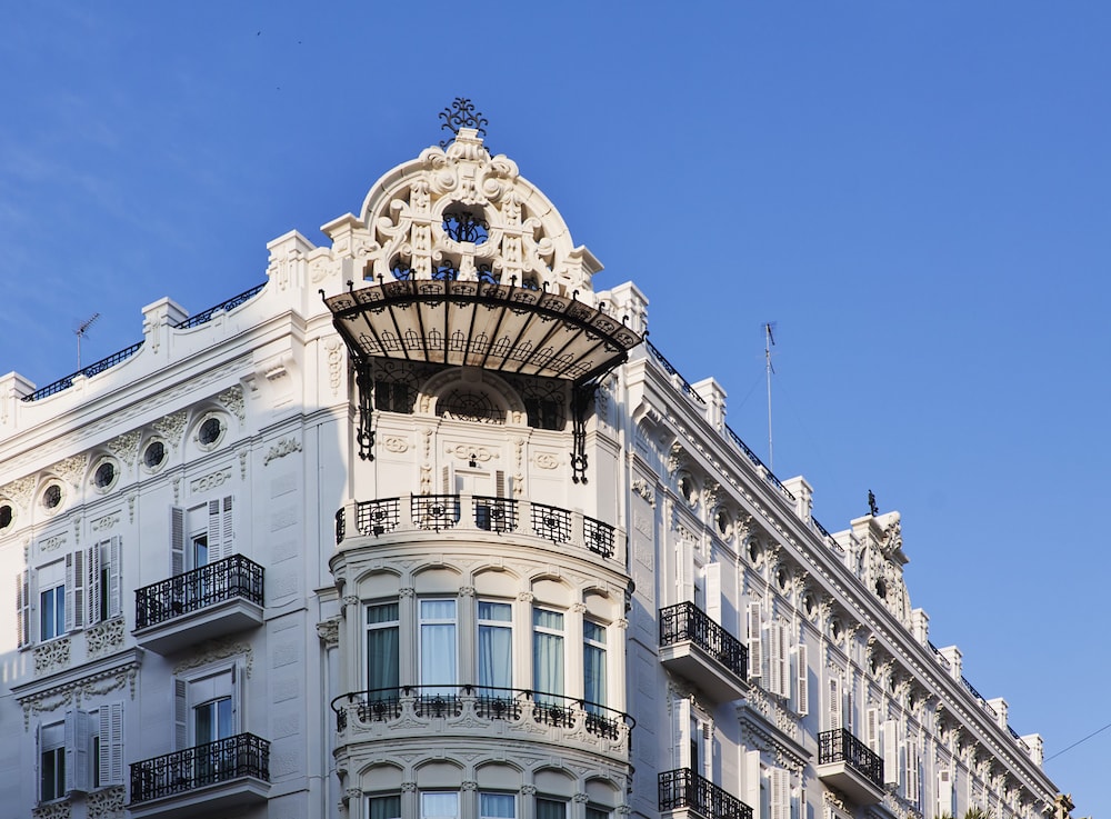 Hotel One Shot Reina Victoria 3/50