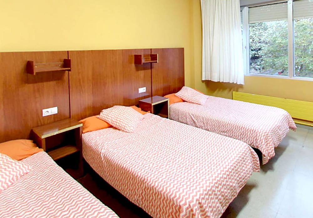 Albergue Jaca 9/44