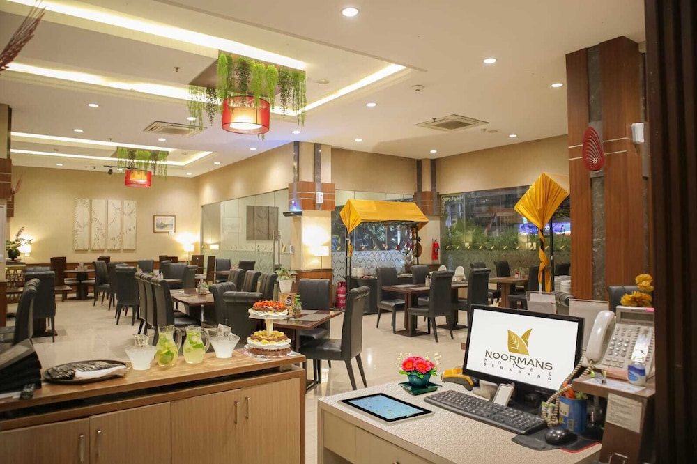 Noormans Hotel Semarang 62/69