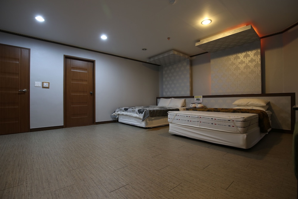 R.I Spa Hotel 19/40