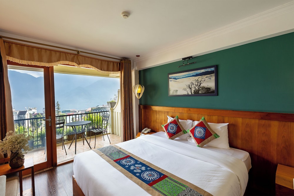 ROOM, PANORAMIC VIEW