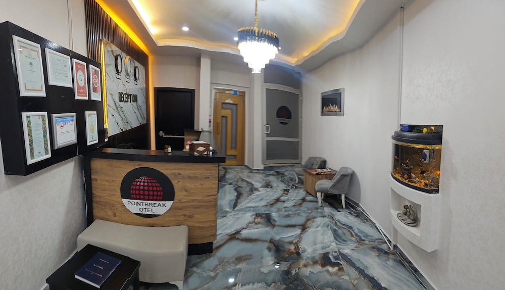 Pointbreak Hotel 6/49
