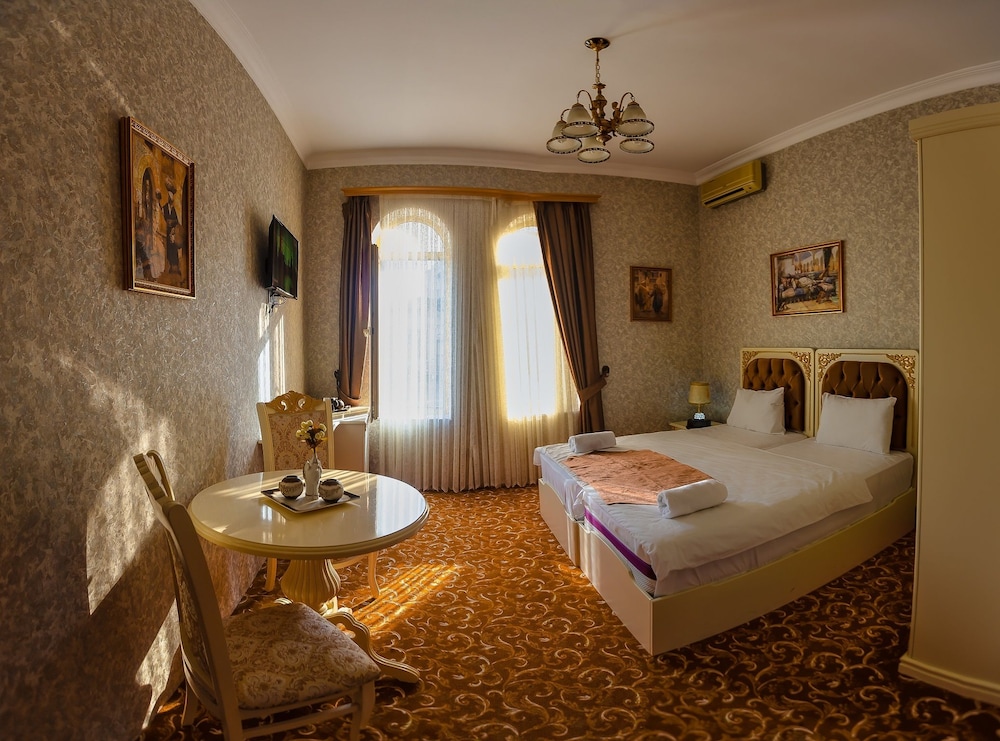 Iva Old City Hotel 17/50