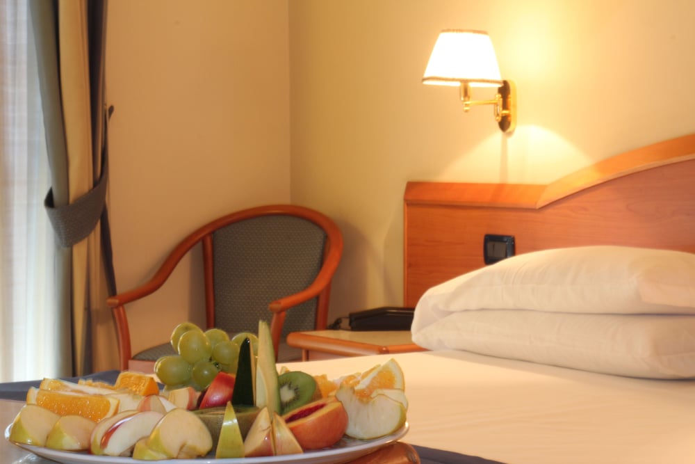 Hotel Europa Di Arzano 28/65
